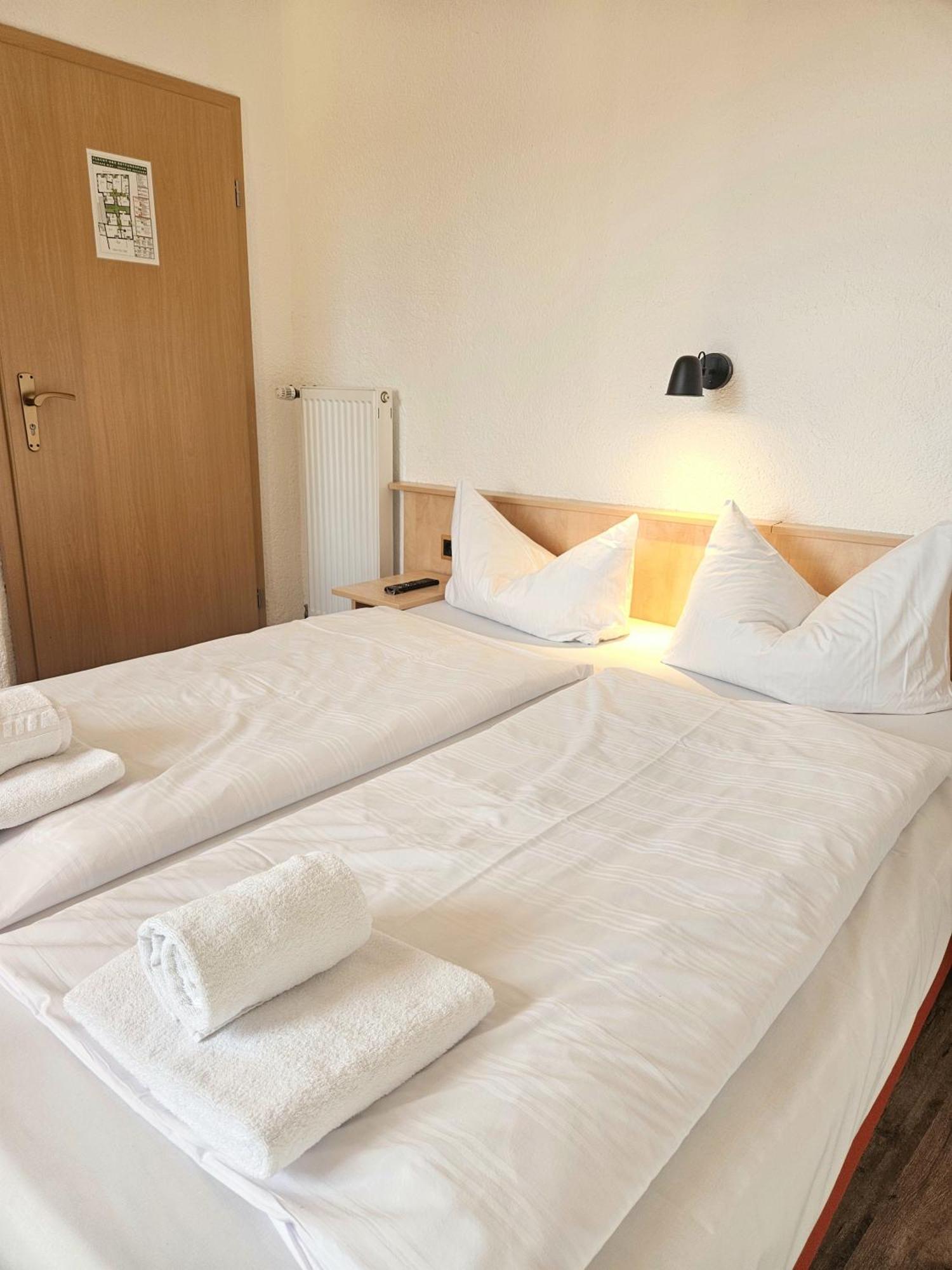Weinhotel Des Riesling Zum Gruenen Kranz Ruedesheim am Rhein Room photo